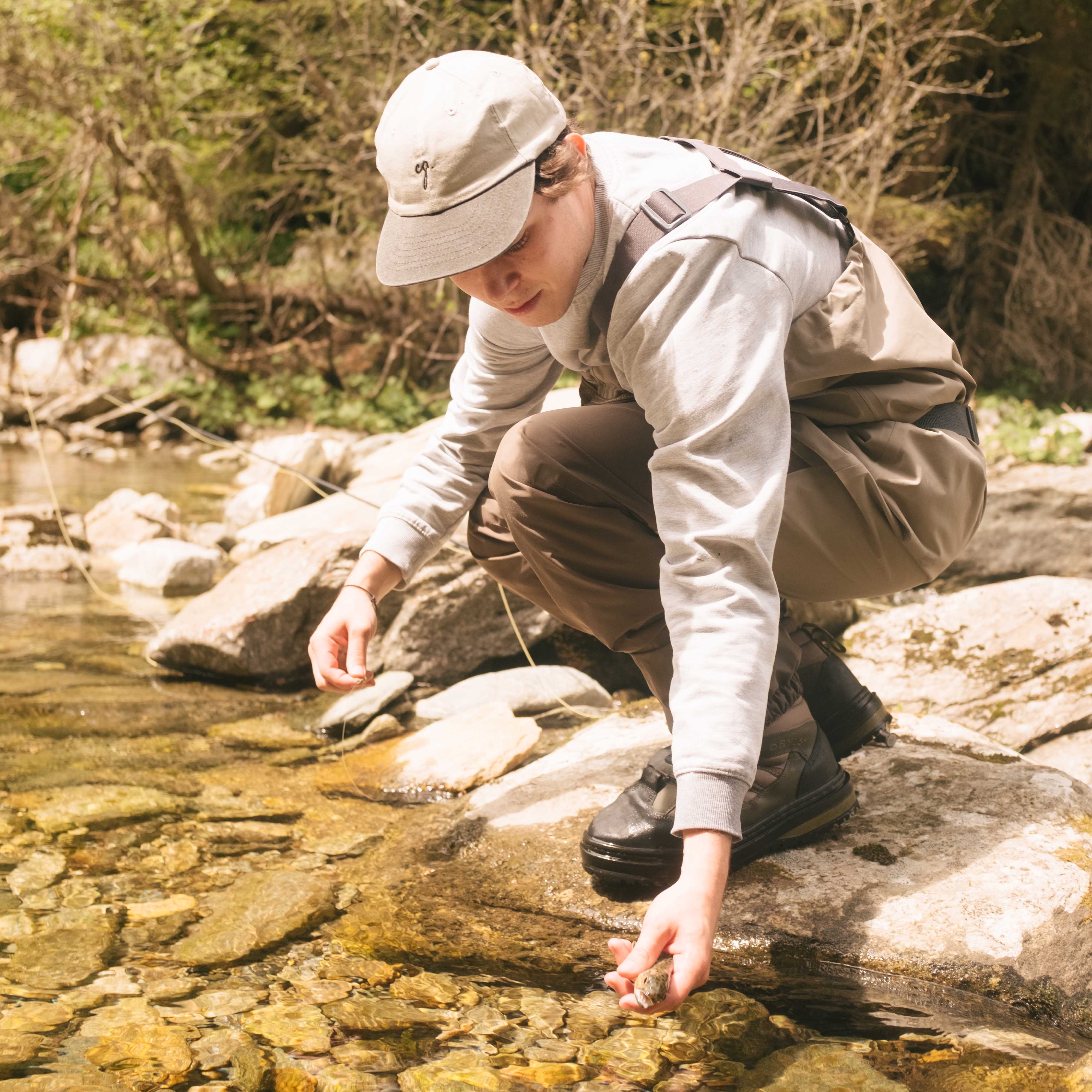 Die 5 "must have" Accessoires zum Fliegenfischen in Graubünden